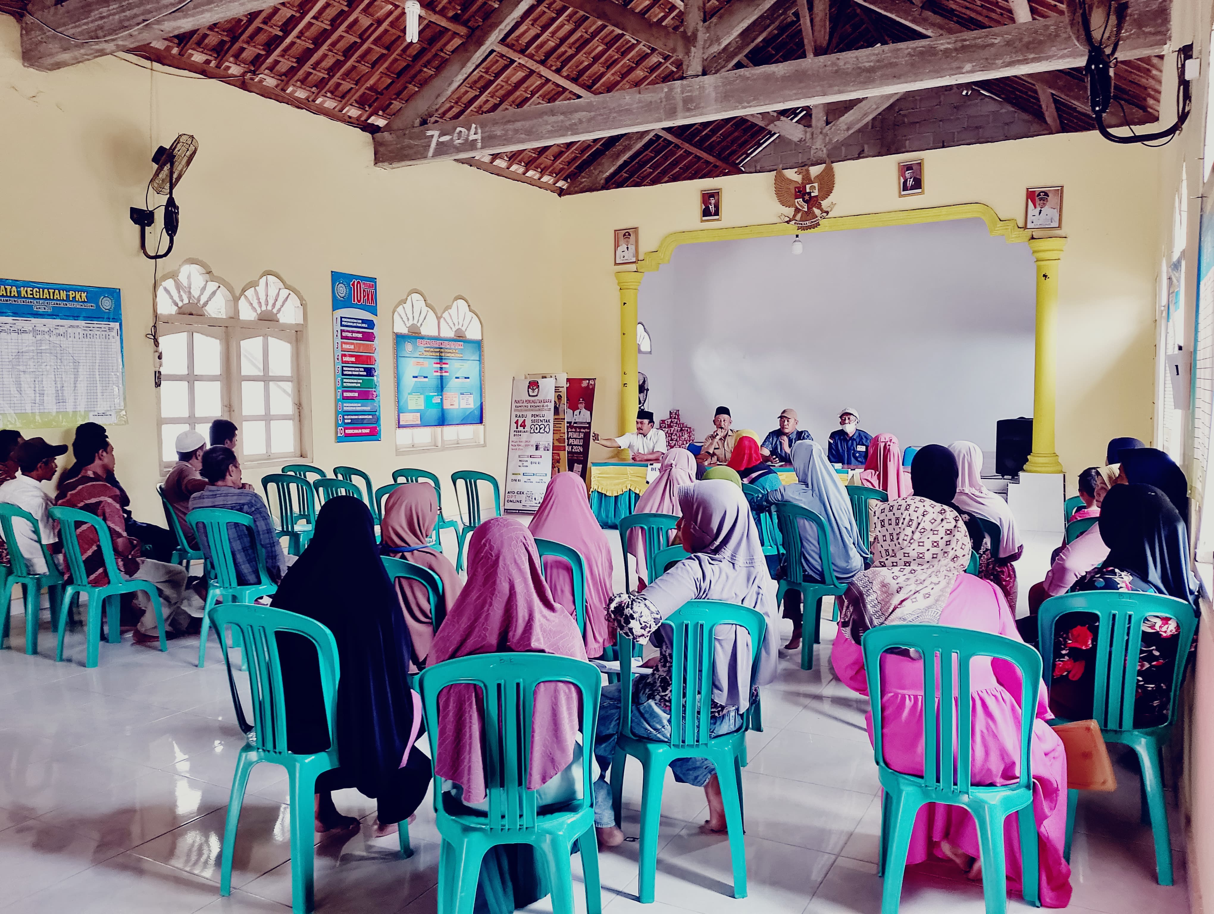 Penyaluran Bantuan Langsung Tunai Dana Desa Triwulan III TA. 2023 Kampung Endang Rejo (Selasa, 03 Oktober 2023)